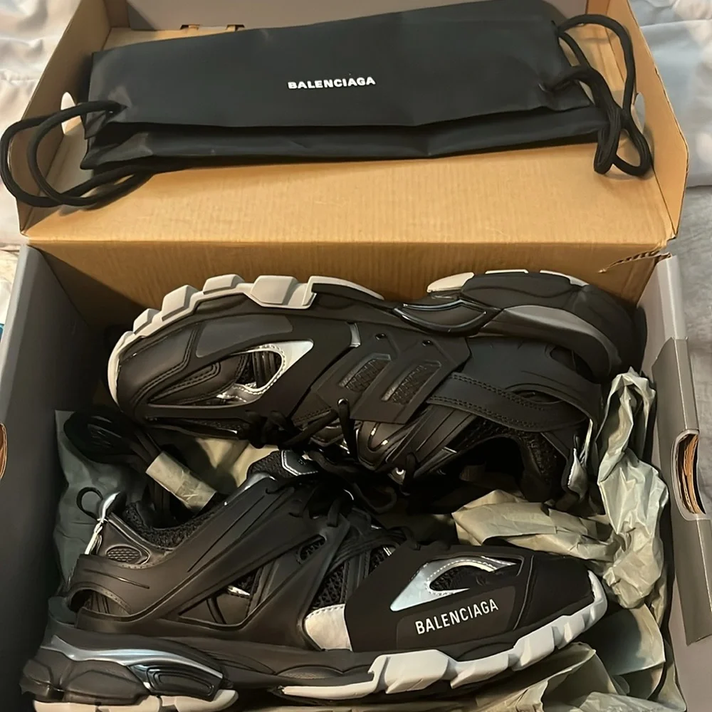 Men Balenciaga Track Sneaker Black/Silver Size 45 Brand New - Picture 2 of 4